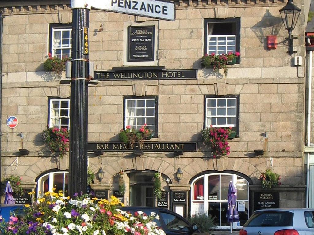 The Wellington St Just Exterior foto